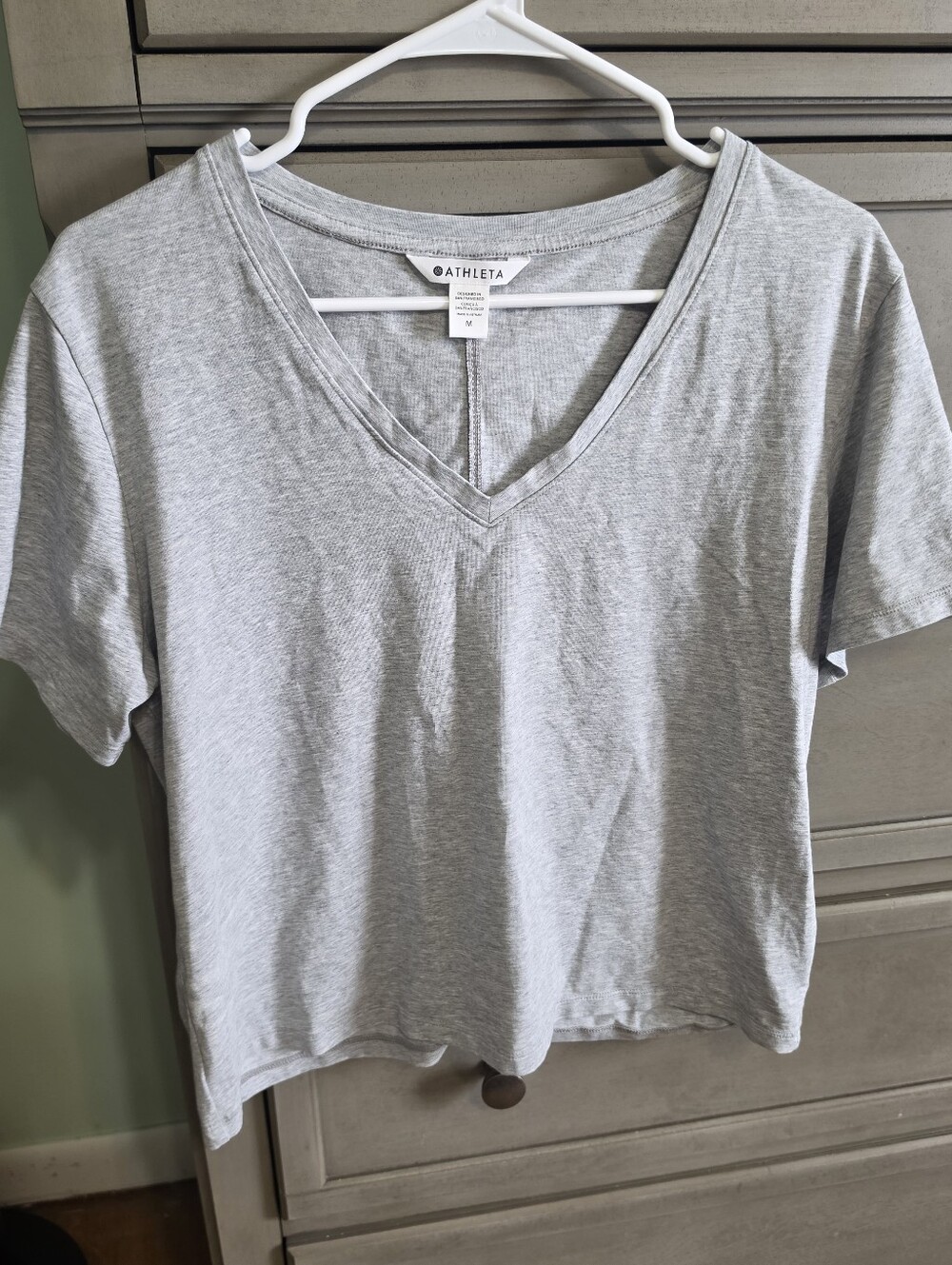 Athleta Heather Gray V-Neck Short Sleeve Tee